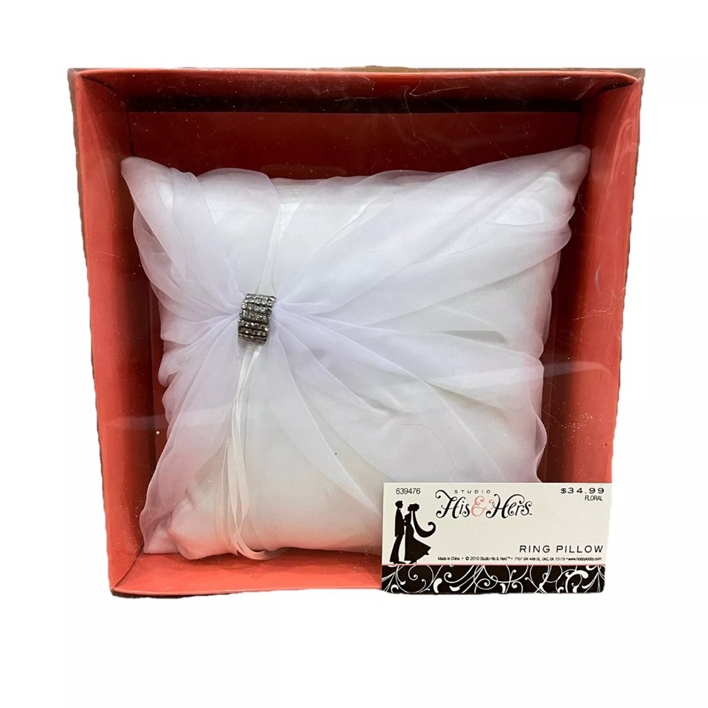 His & Hers White Wedding & Engagement Ring Pillow